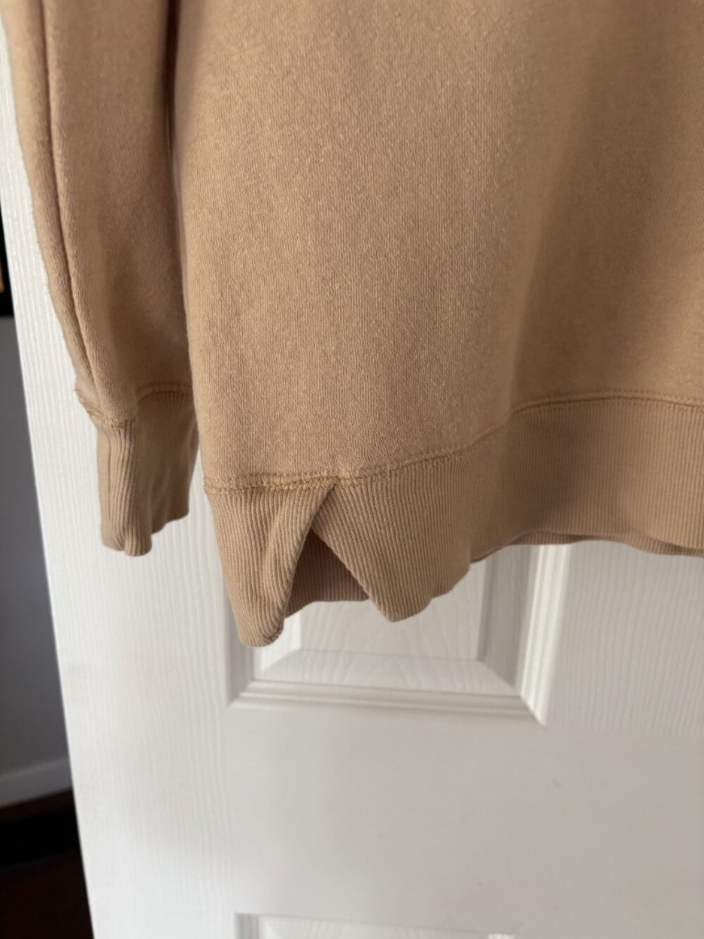 d.i.p. Women’s Medium Tan Camel Crewneck Sweatshirt Side Slit Pullover - Picture 2 of 4